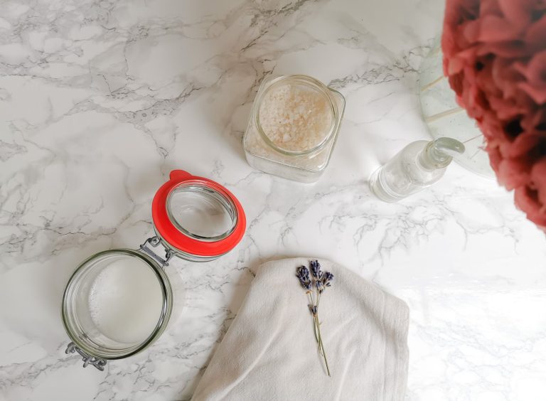 a-diy-cleaning-spray-recipe-for-(almost)-every-kind-of-stain